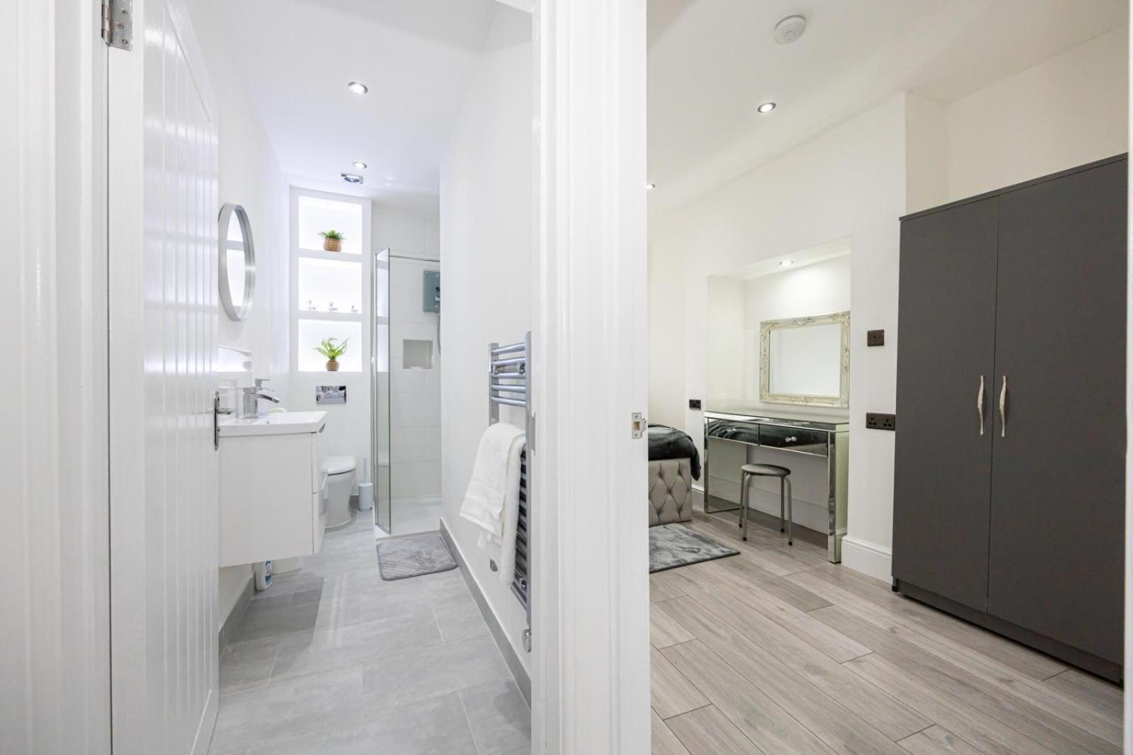 Westpoint Luxury Apartment Manchester Bilik gambar